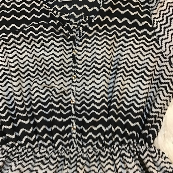 Women’s size 2X dress. K - Picture 2 of 9